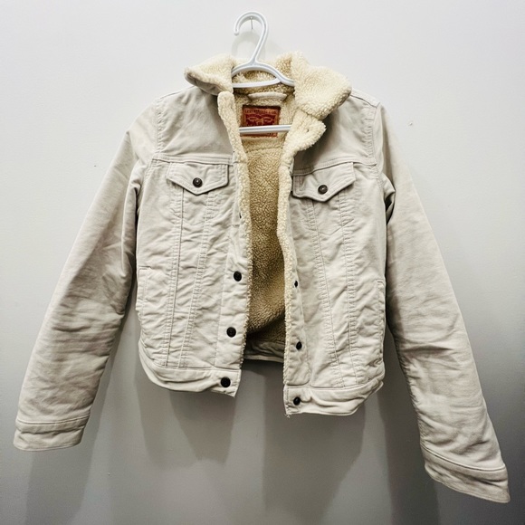 Levi’s lined ivory denim jacket